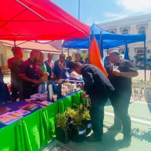 Dili, 07 Outubro 2025 – Instituto Politécnico Betano – IPB nia estudante husi kursu Produsaun Animal no Konstrusaun Sivil akompania husi dosente sira hodi partisipa iha Feira Nasional ANAAA-I.P nian ba dala-XV.