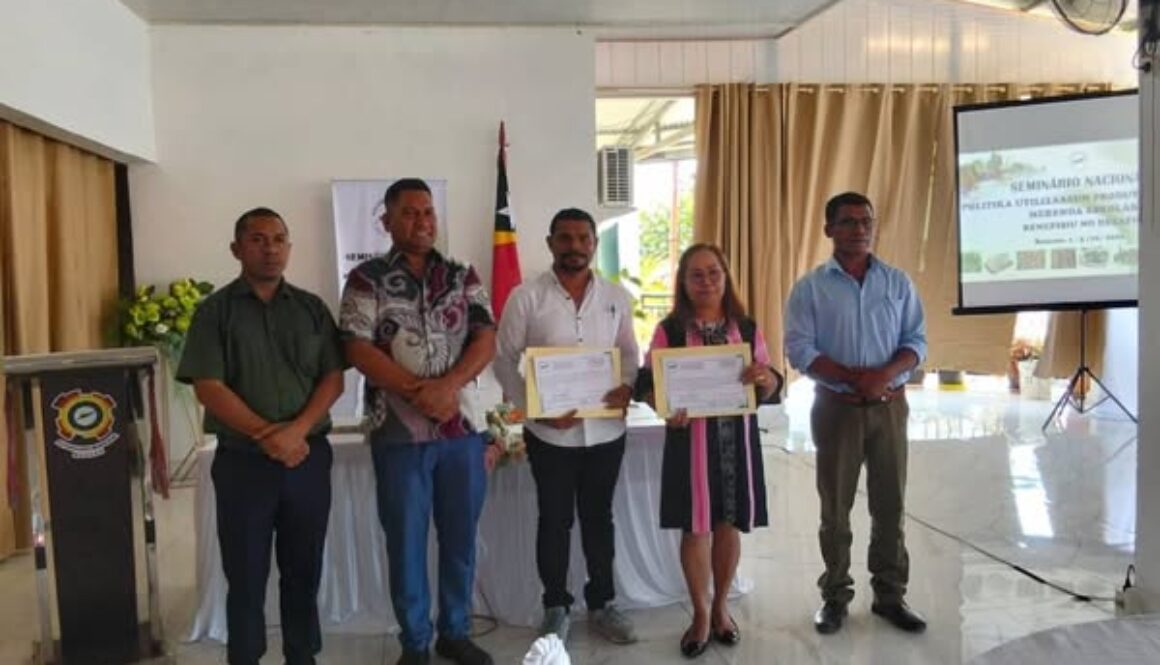 Magnífiku Prezidente IPB Partisipa Semináriu Nasional Kona-Bá Politika Utilizasaun Produtu Lokal Iha Merenda Eskolár Benefisiu No Dezafiu Durante Loron 3, Hahu Iha Loron 01 To’o Loron O3 Outubro 2025 Iha Munisipiu Baucau